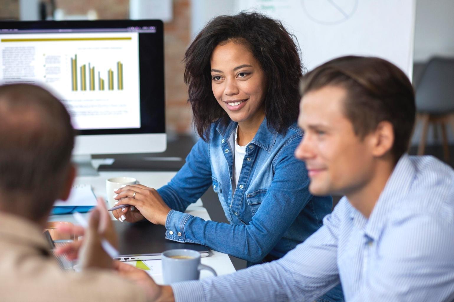 Gráficos de rendimiento y análisis de cartera de inversiones