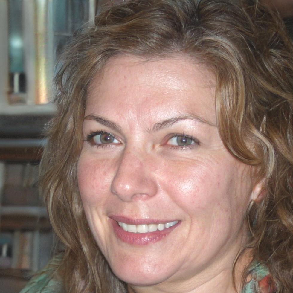 Retrato profesional de Carmen Vázquez